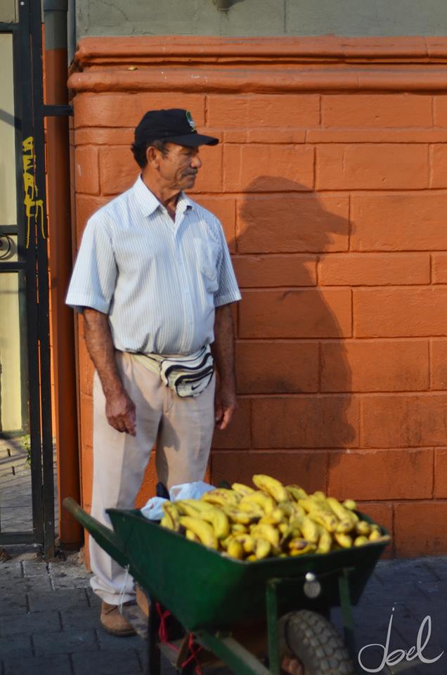Justo sells his near parque San Ignacio in downtown.