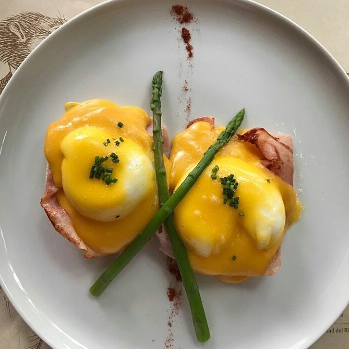 Ganso and Castor Eggs Benedict