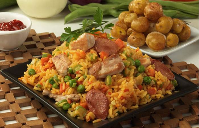arroz con pollo - my favorite Colombian plates